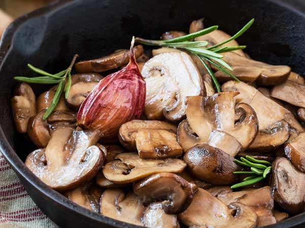 garlic fried mushrooms 